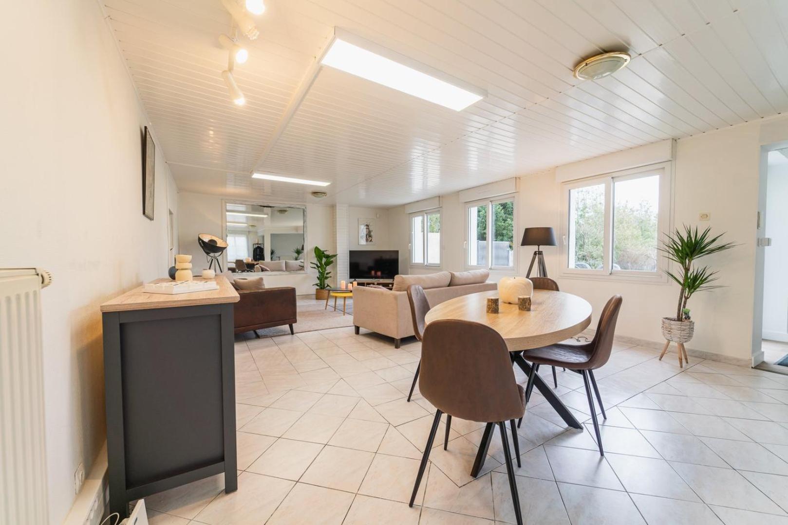 Le Gue Sourdeau: 150M² 5 Min From Futuroscope Leilighet Chasseneuil-du-Poitou Eksteriør bilde
