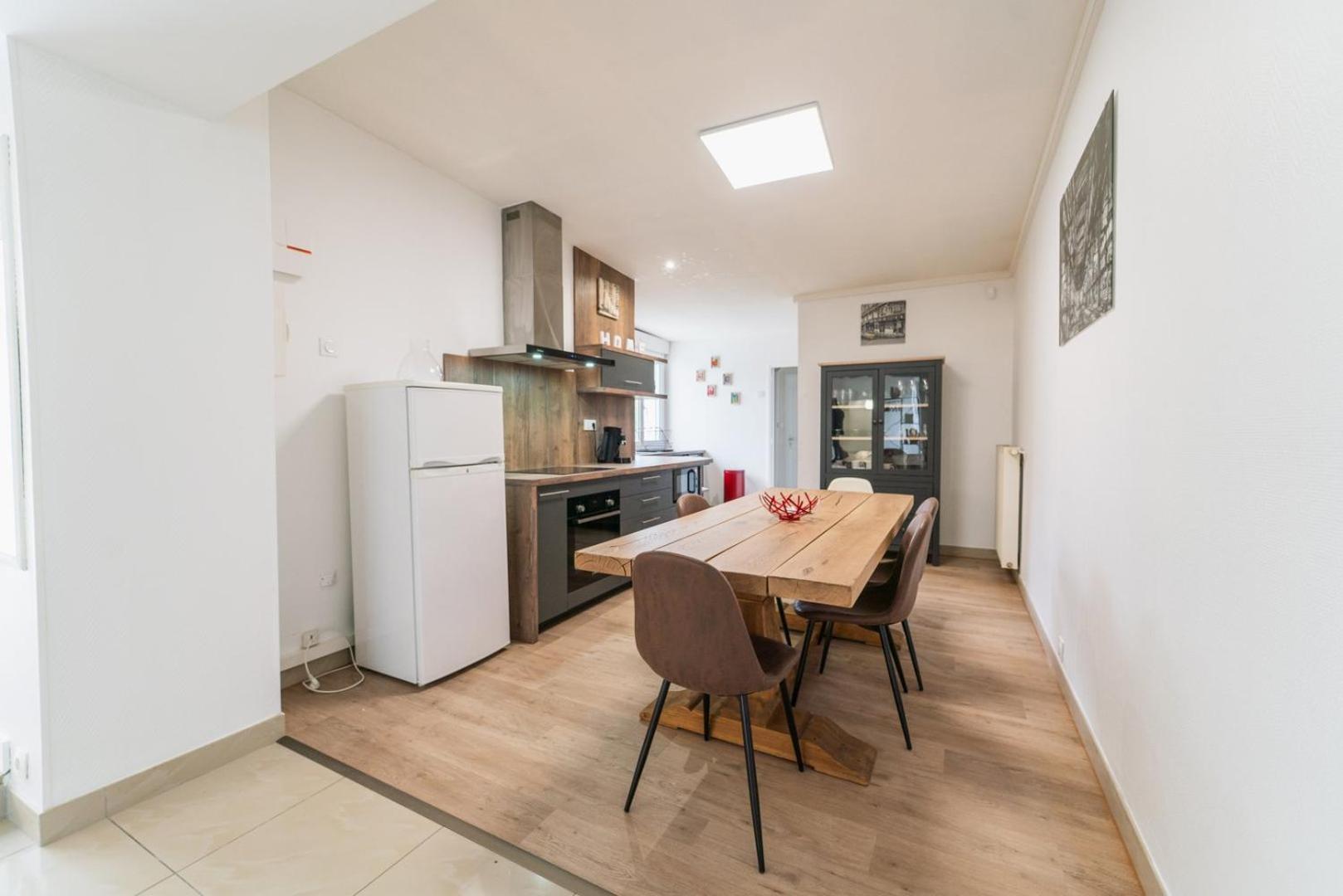 Le Gue Sourdeau: 150M² 5 Min From Futuroscope Leilighet Chasseneuil-du-Poitou Eksteriør bilde