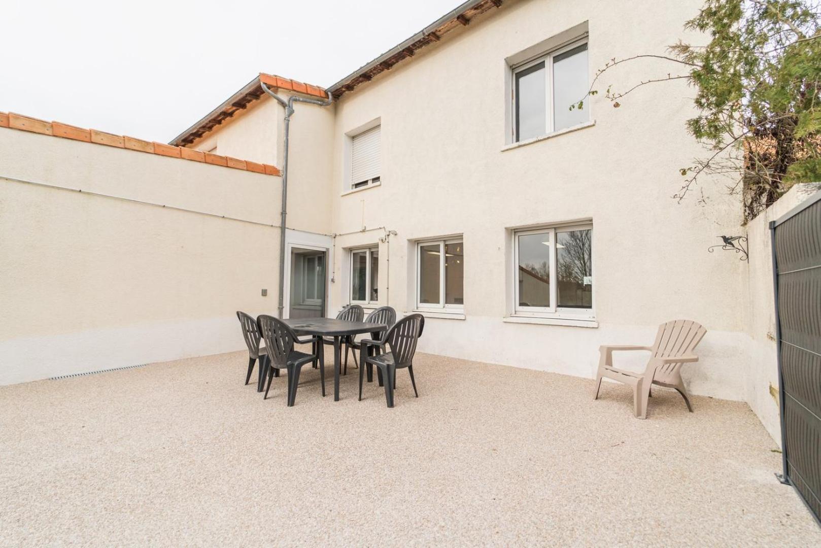 Le Gue Sourdeau: 150M² 5 Min From Futuroscope Leilighet Chasseneuil-du-Poitou Eksteriør bilde